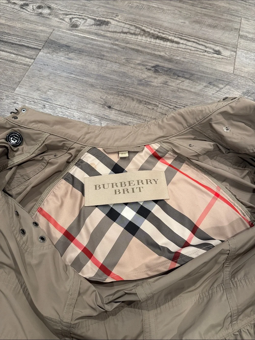 Burberry Brit Nova Check Trench Ruched Coat Raincoat Size 6 US Women’s Jacket - Picture 9 of 16